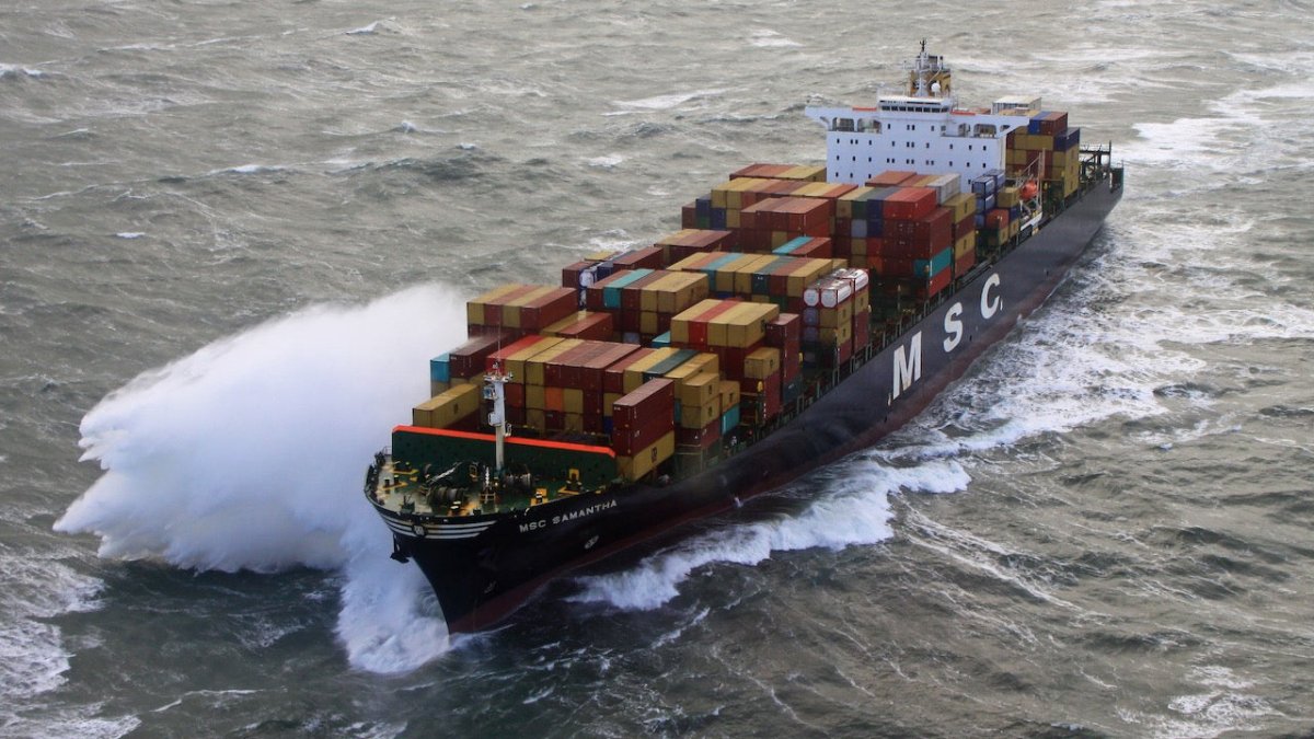 Frachter verliert viele Container im Sturm vor Bermuda - Ankerherz Verlag