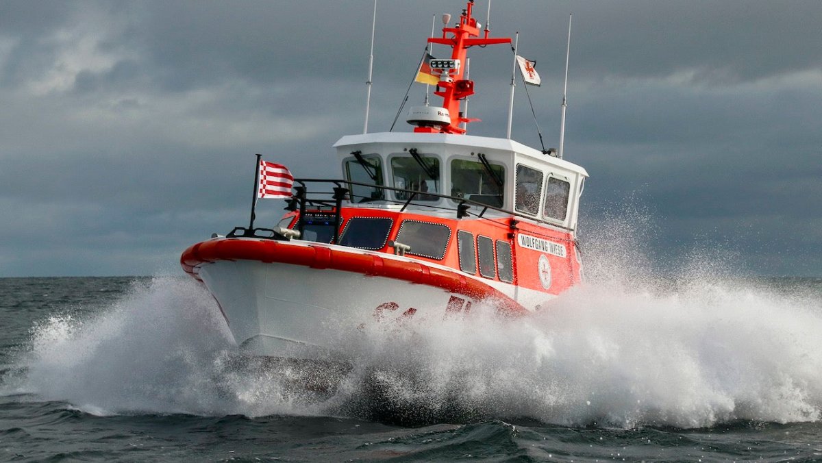 Hubschrauber-Crew rettet junge Schwimmer bei Halbinsel Wustrow - Ankerherz Verlag