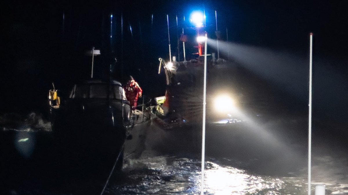 Nordsee: Segler nach stundenlanger Suche aus Seenot gerettet - Ankerherz Verlag