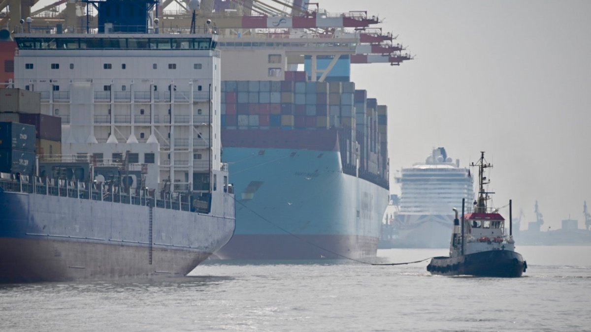 Seeleute bekommen Impfschutz im Hafen von Bremerhaven - Ankerherz Verlag