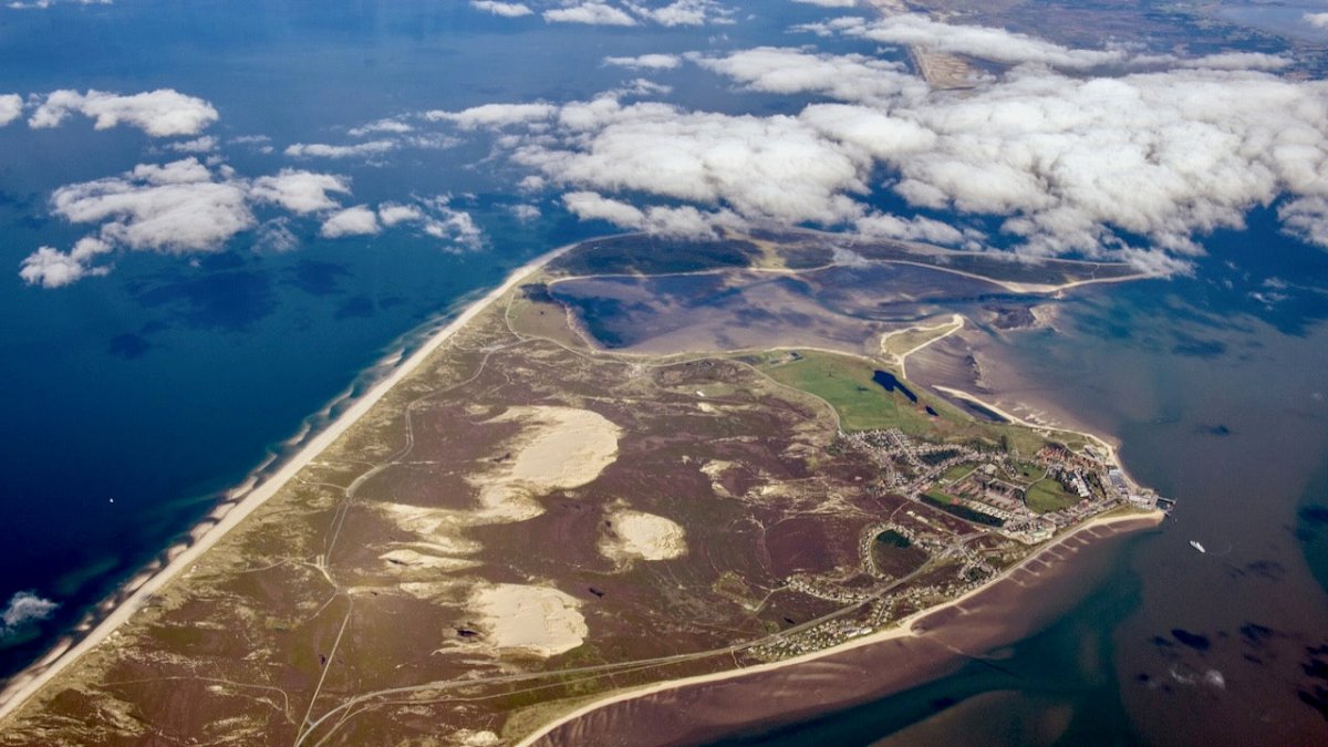 Stark unterkühlter Kiter vor Sylt aus Nordsee gerettet - Ankerherz Verlag