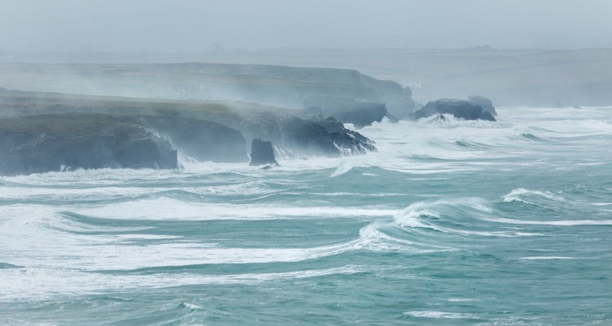 Sturm Bella zieht auf: Warnungen für Irland und Britische Inseln - Ankerherz Verlag