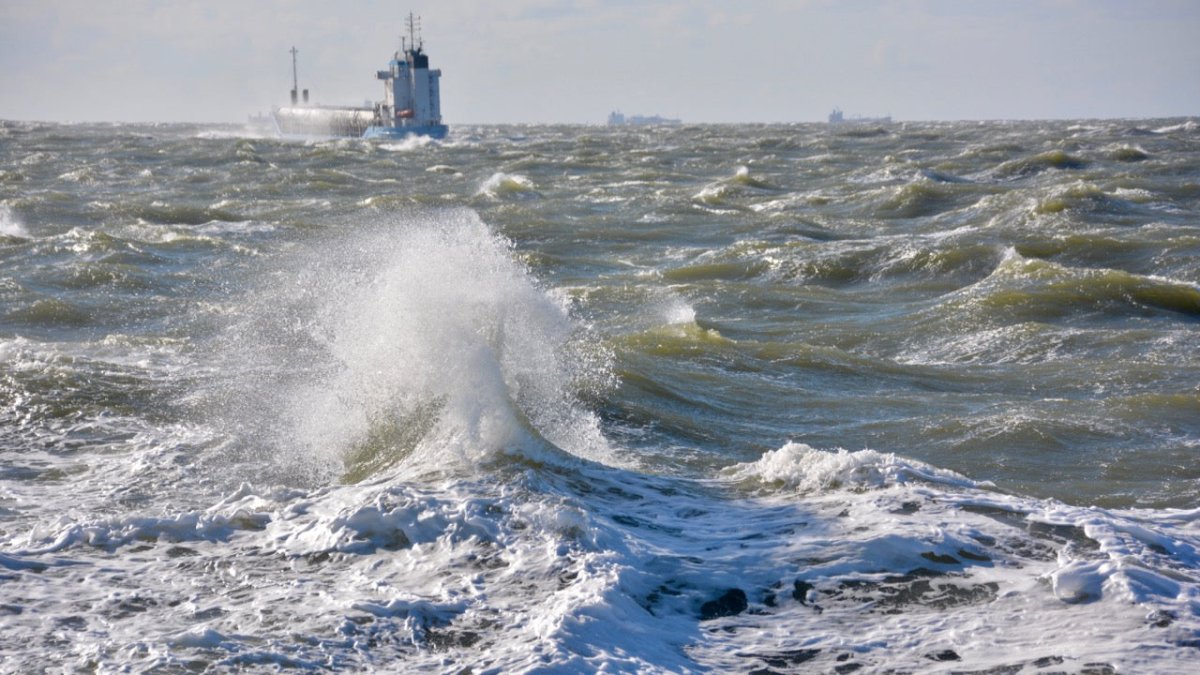 Sturmwarnung wegen „Kirsten“: erster Sturm der Saison zieht auf - Ankerherz Verlag