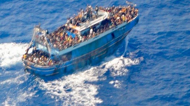 Wie konnte man dieses Flüchtlingsboot nur fahren lassen? - Ankerherz Verlag