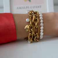Armband mit Süßwasserperlen und Muschel